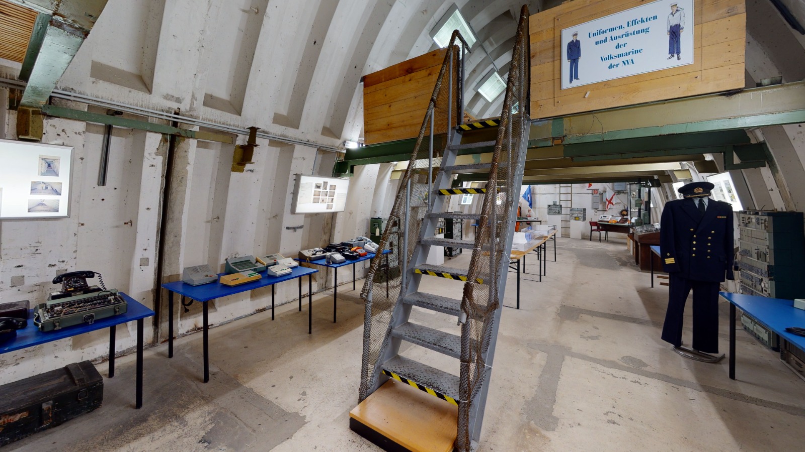 2 Marinef&uuml;hrungsbunker am Kap Arkona auf R&uuml;gen